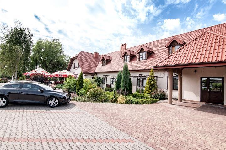 Pod Wierzba Hotel Uniejow Buitenkant foto